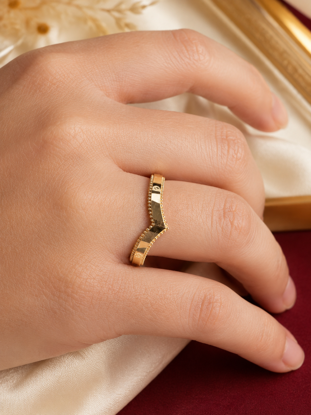 Cincin V Simple