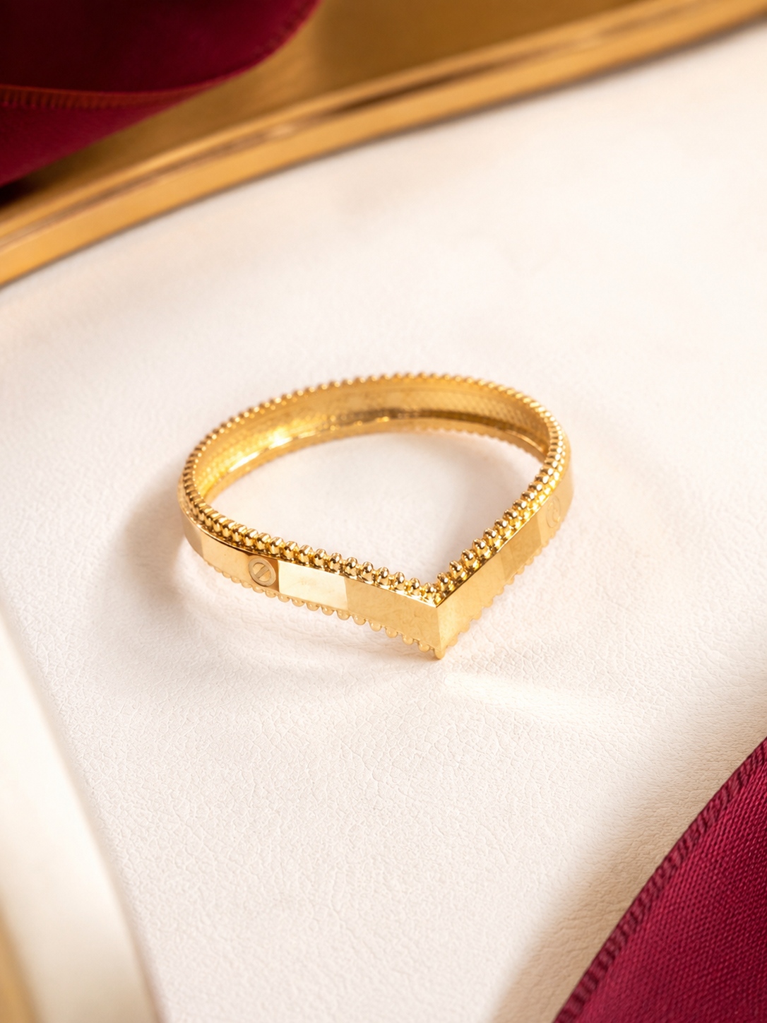 Cincin V Simple