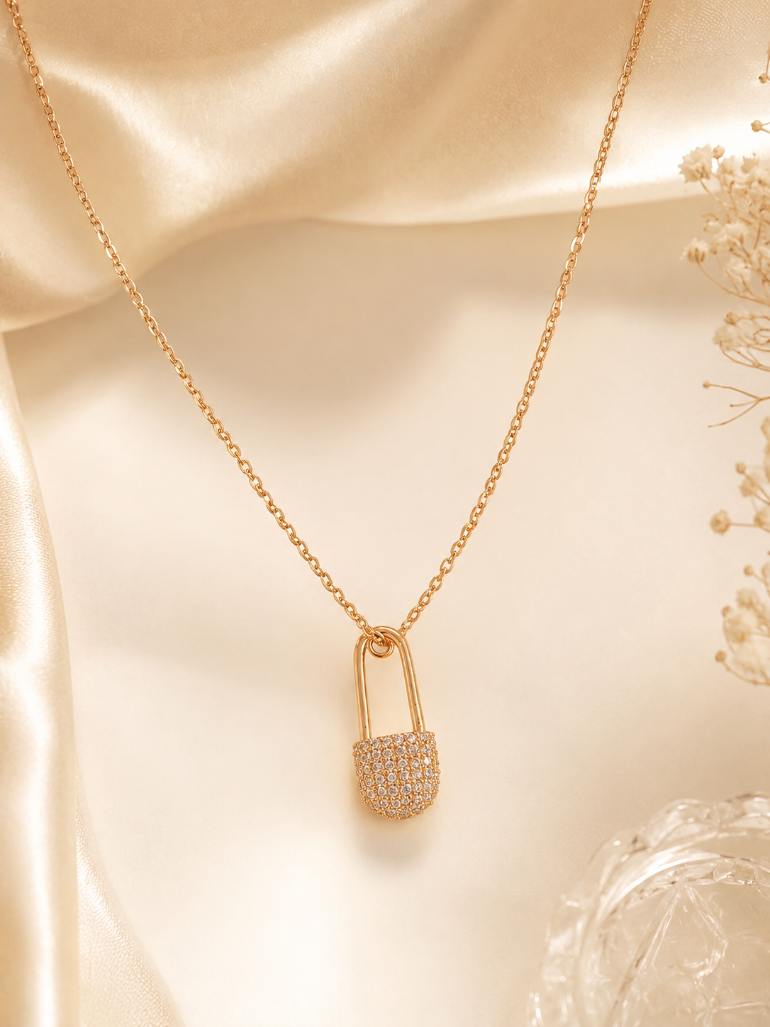 Kalung Peniti Simple Gold