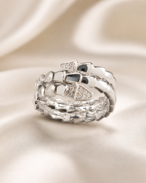 Cincin Ular Putih