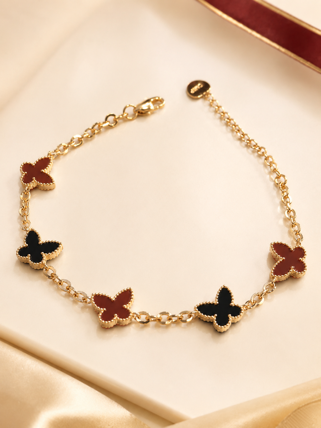 Gelang Maroon Black Butterfly