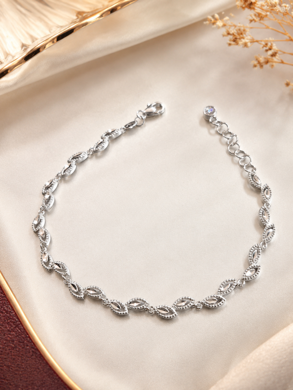 Gelang Daun Mata
