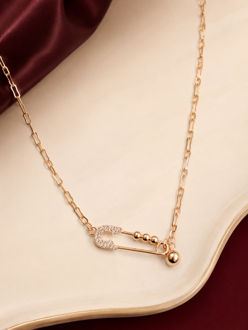 Kalung Peniti Bead